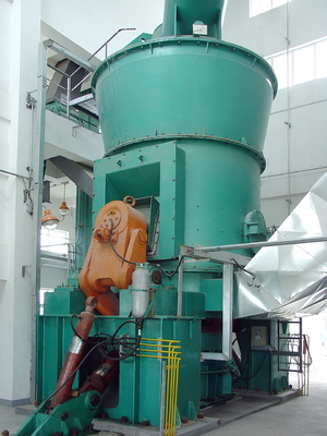22T/H equipo de pulido de la piedra caliza vertical del rodillo de la cal viva VRM para los minerales no metálicos