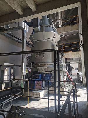 Polvo extrafino del carbón de la máquina vertical ahorro de energía del molino que hace 110kw-1120kw